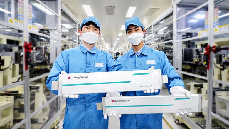 Competing Political Agendas Threaten Manufacturing Growth