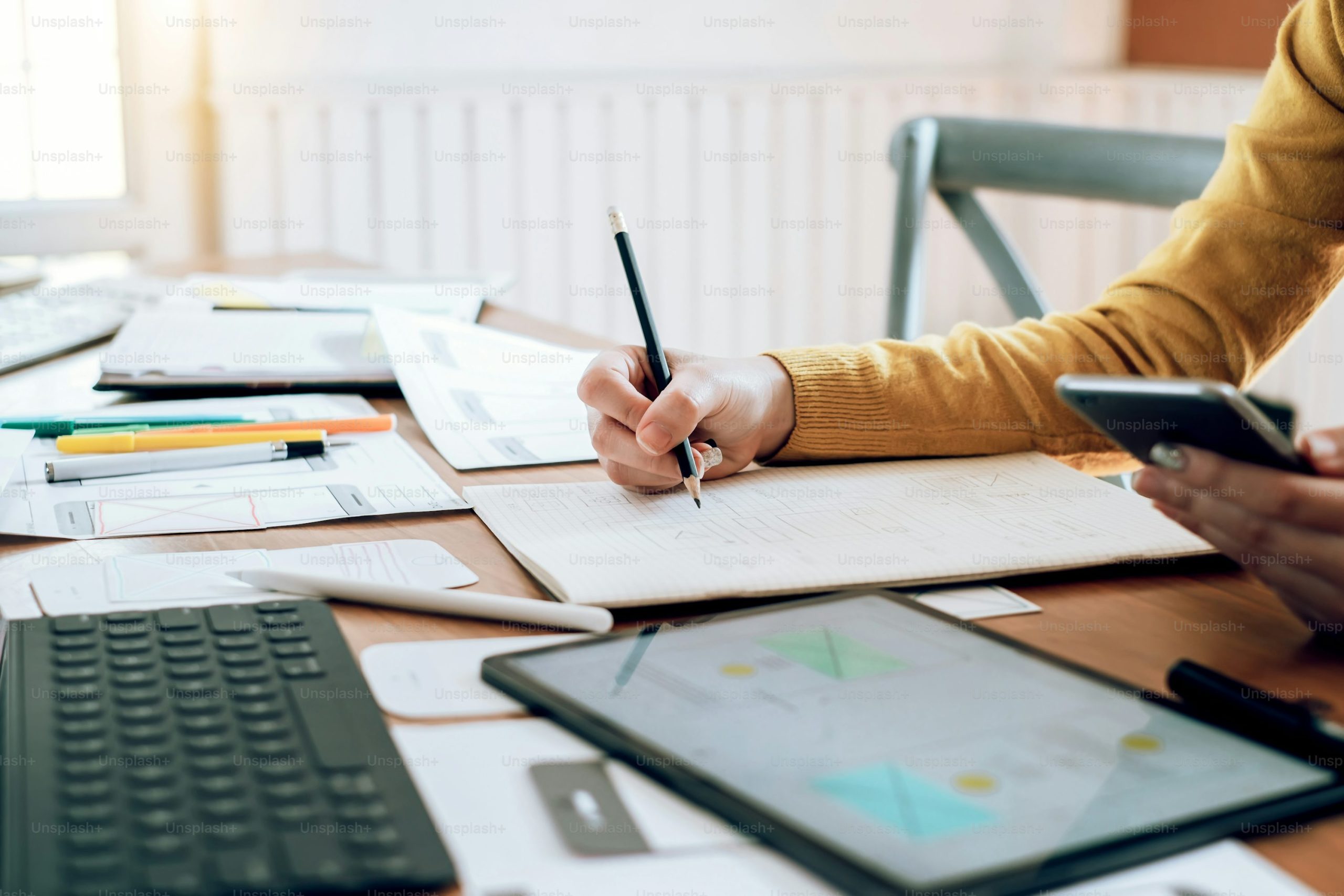 Task Designers and the Challenge of Risk Disclosure in RAI Content Work