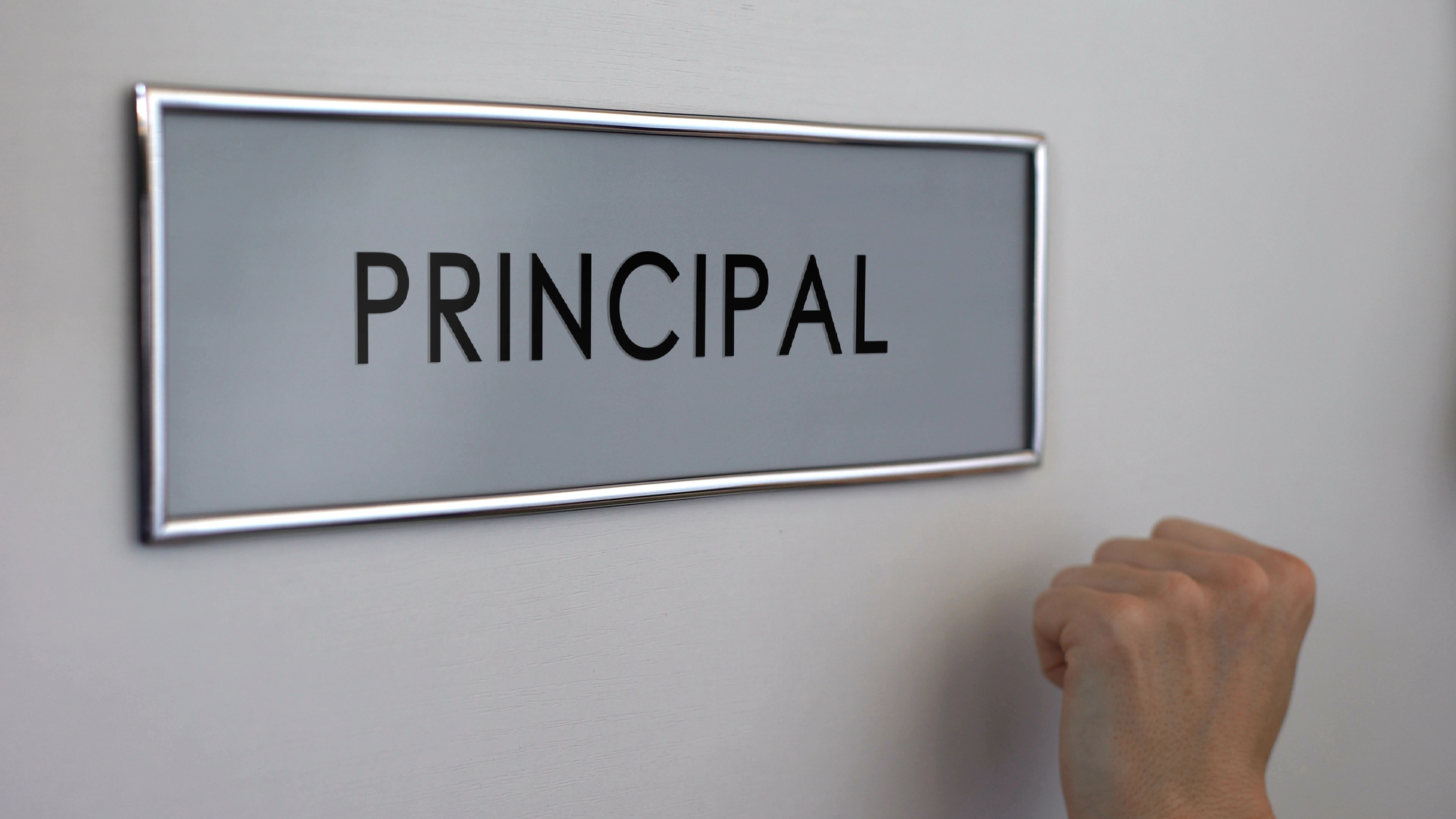 UK School Leadership Under Pressure